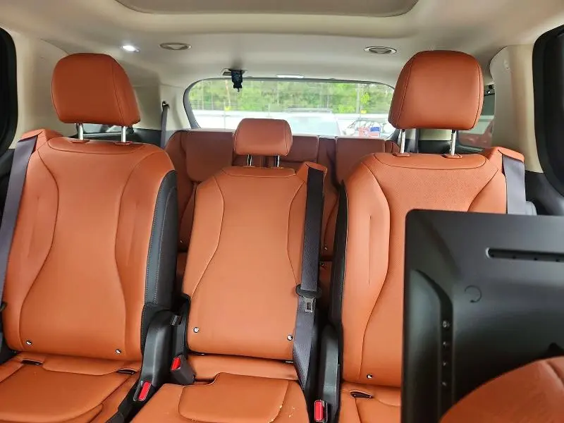2025 KIA CARNIVAL SX  