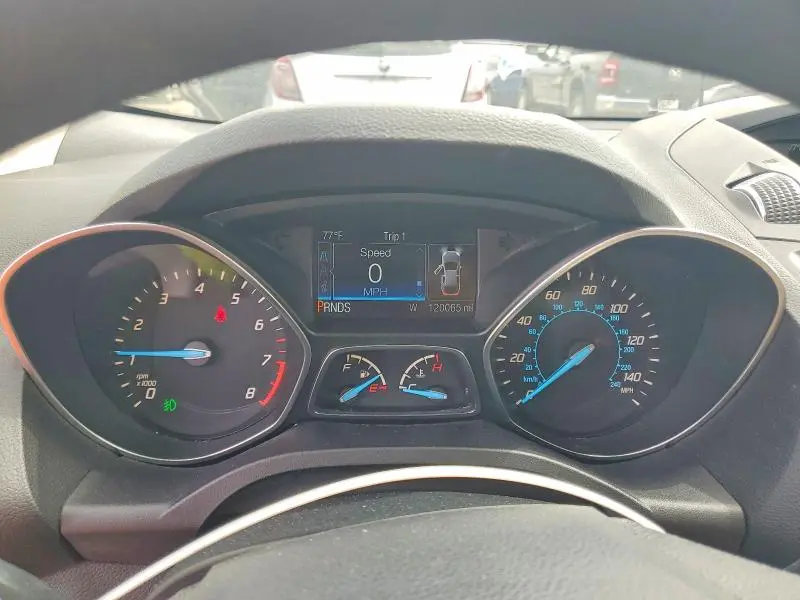 2016 FORD ESCAPE SE  