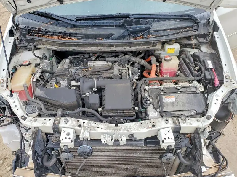 2015 TOYOTA PRIUS FOUR  