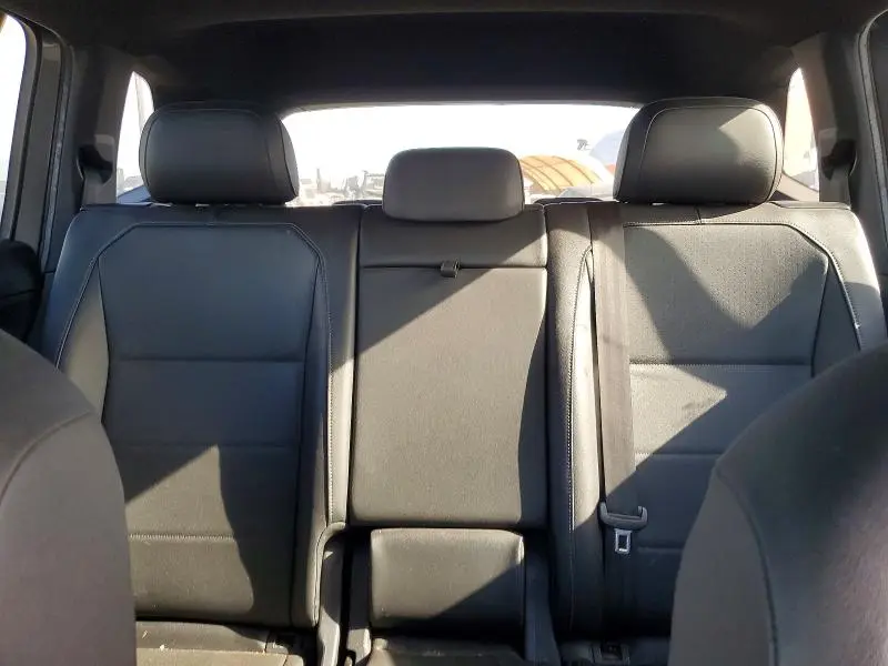 2020 VOLKSWAGEN TIGUAN SE  