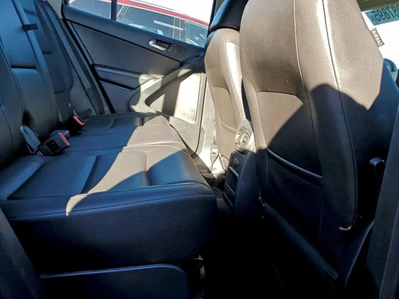 2016 VOLKSWAGEN TIGUAN S  