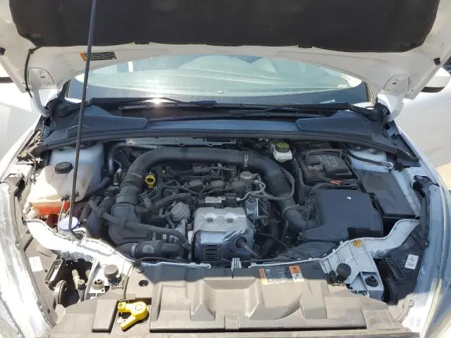2018 FORD FOCUS SE  