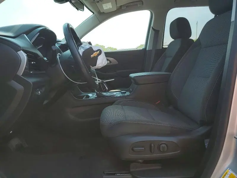 2020 CHEVROLET TRAVERSE LT  