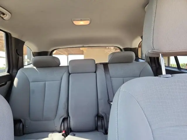 2010 HYUNDAI SANTA FE GLS  