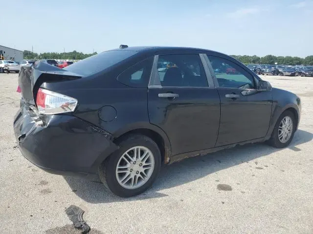 2010 FORD FOCUS SE  