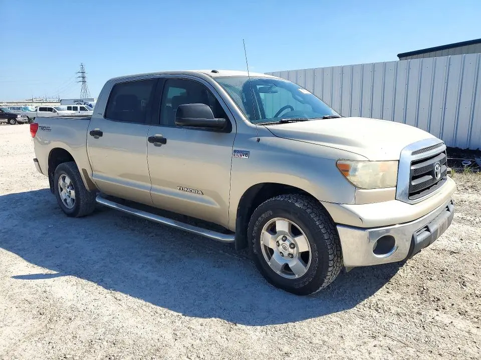 2010 TOYOTA TUNDRA CREWMAX SR5  