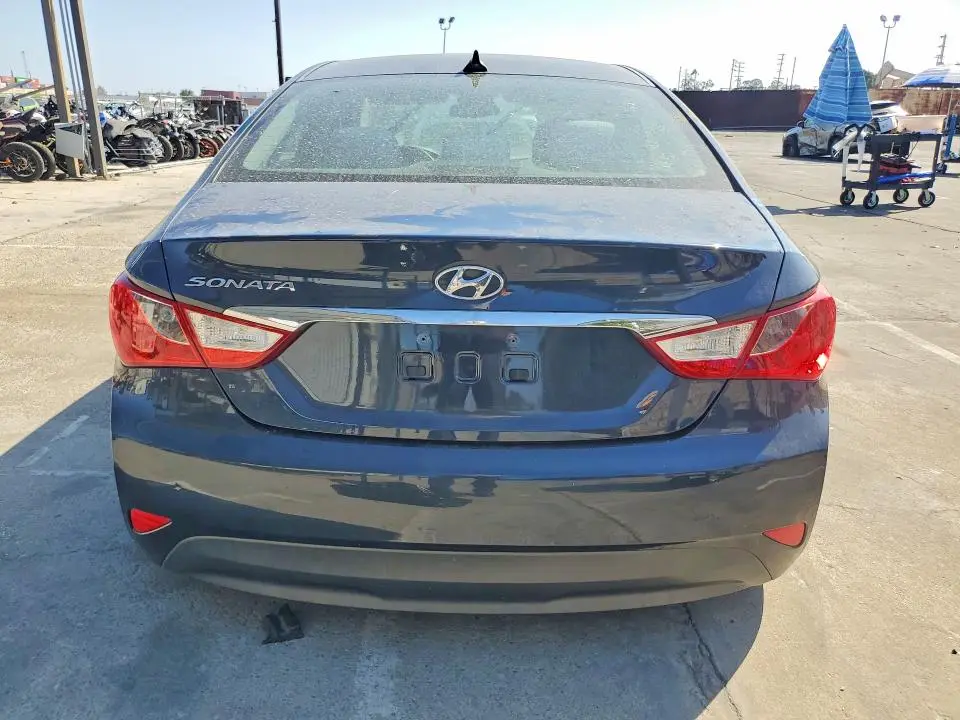 2014 HYUNDAI SONATA GLS  