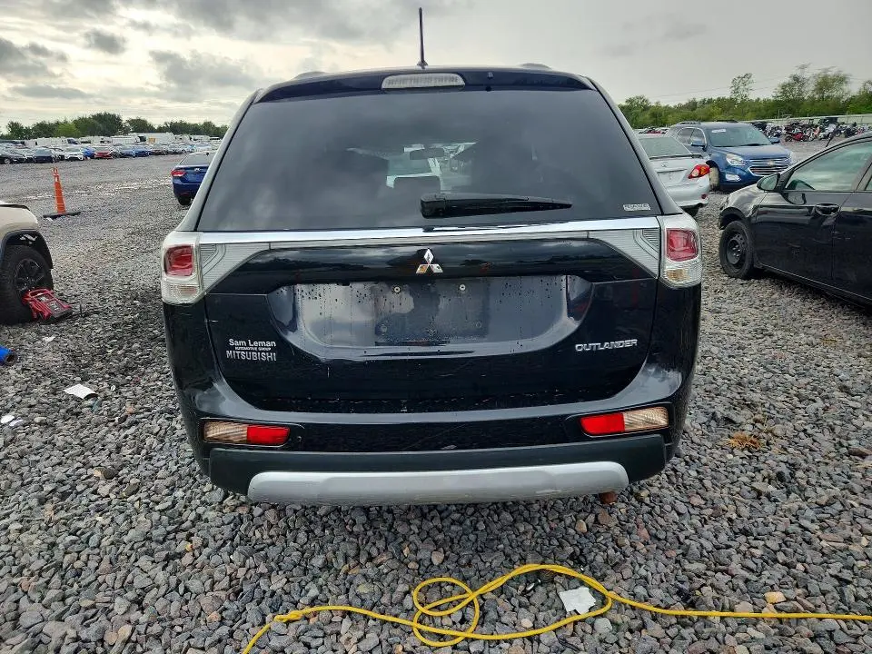 2015 MITSUBISHI OUTLANDER SE  