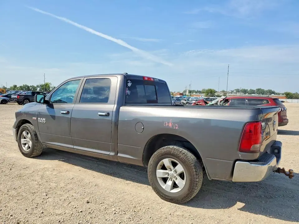 2017 RAM 1500 SLT  