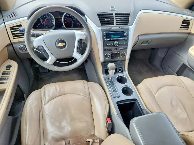 2011 CHEVROLET TRAVERSE LT  