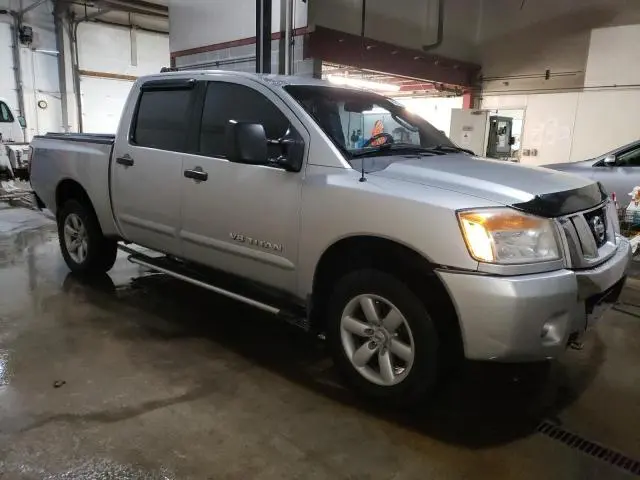 2010 NISSAN TITAN XE  