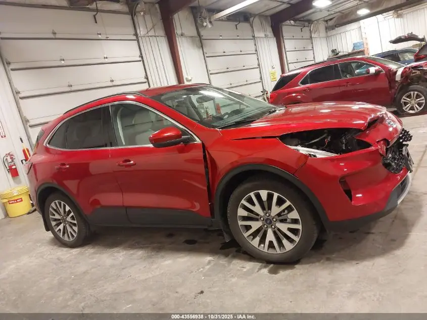 2022 FORD ESCAPE TITANIUM