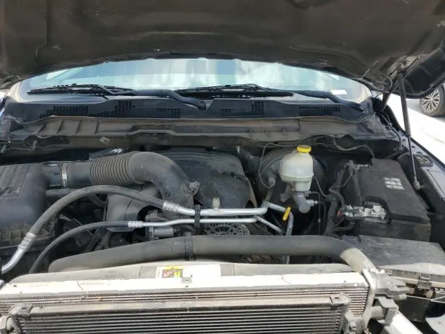 2016 RAM 1500 SLT  
