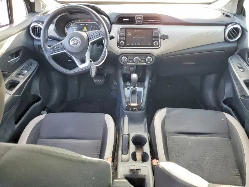 2020 NISSAN VERSA SV  