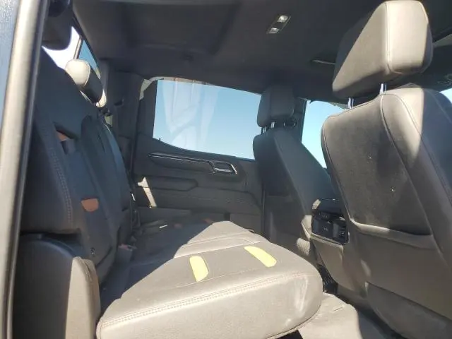 2022 GMC SIERRA K1500 AT4  