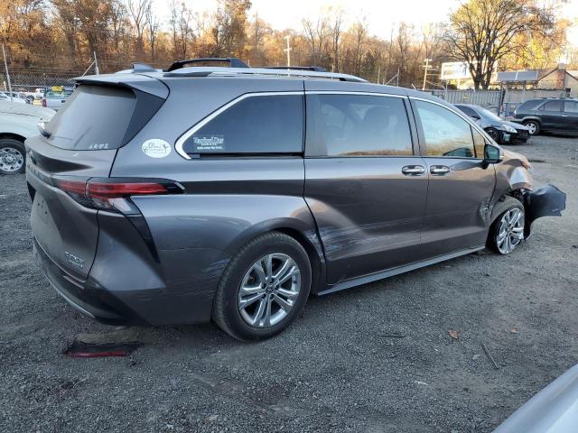 2022 TOYOTA SIENNA LIMITED