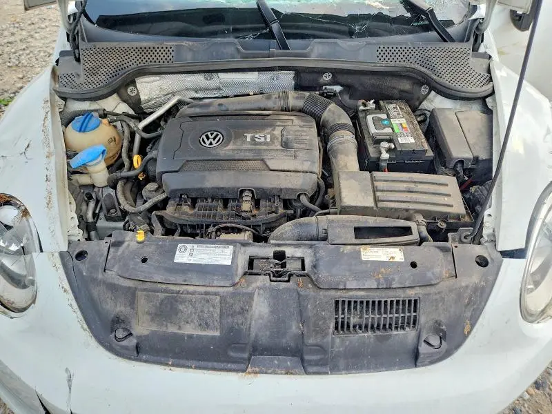 2015 VOLKSWAGEN BEETLE 1.8T  