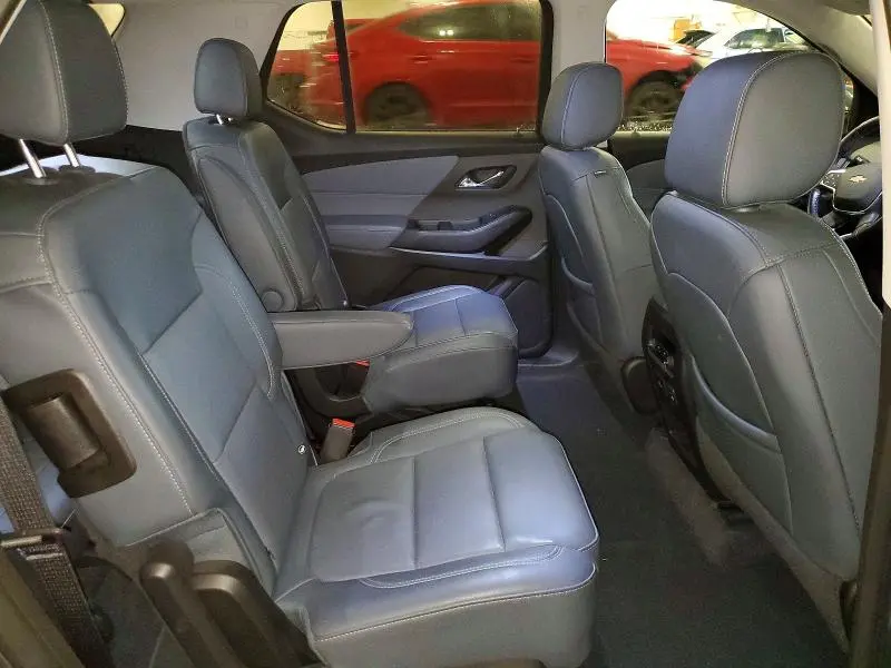 2021 CHEVROLET TRAVERSE LT  