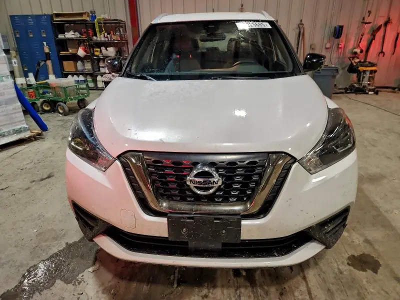 2020 NISSAN KICKS SR  
