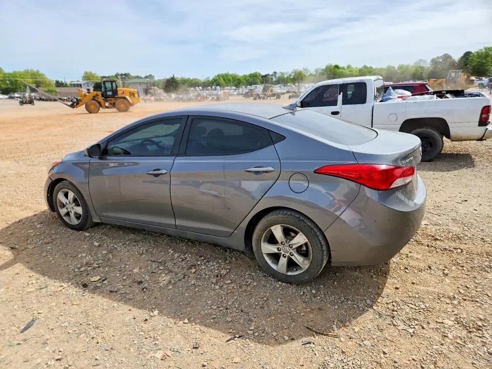 2013 HYUNDAI ELANTRA   