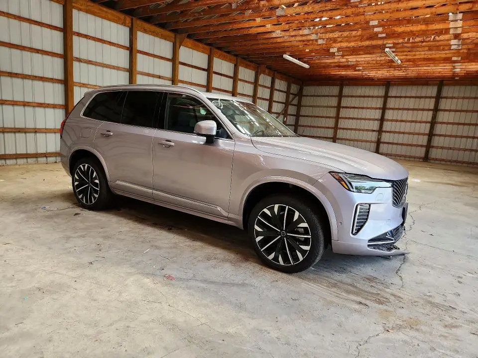 2026 VOLVO XC90 PLUS  