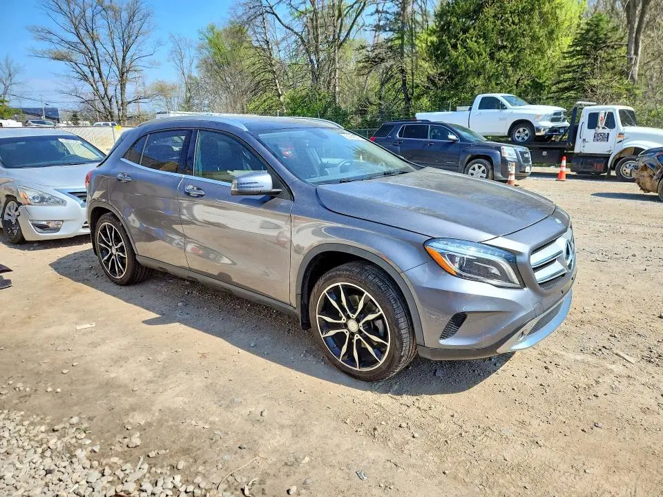 2015 MERCEDES-BENZ GLA 250 4MATIC  