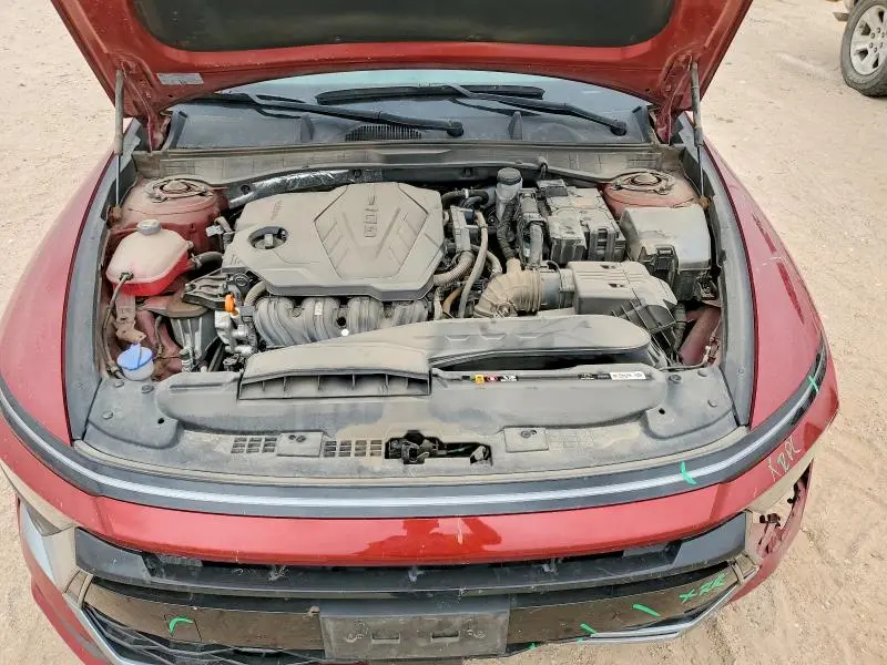 2025 HYUNDAI SONATA SE  