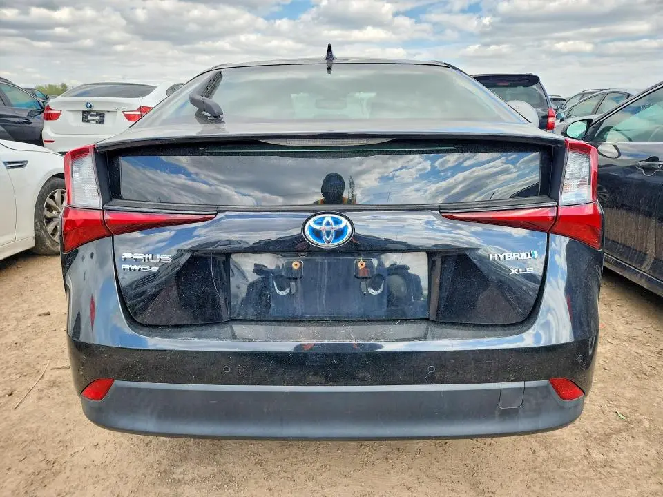 2019 TOYOTA PRIUS XLE AWD-E  