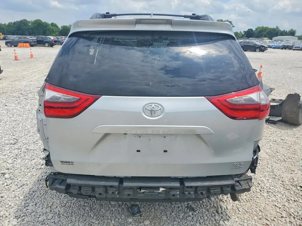 2020 TOYOTA SIENNA XLE 7-PASSENGER  