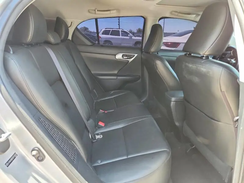2013 LEXUS CT 200  