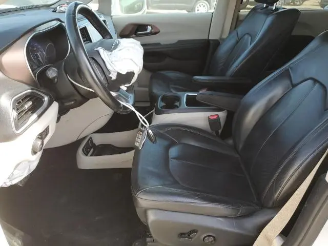 2017 CHRYSLER PACIFICA TOURING L PLUS  
