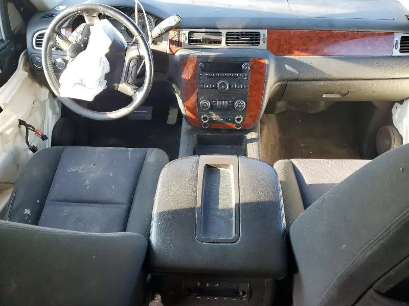 2011 CHEVROLET SUBURBAN K2500 LS  