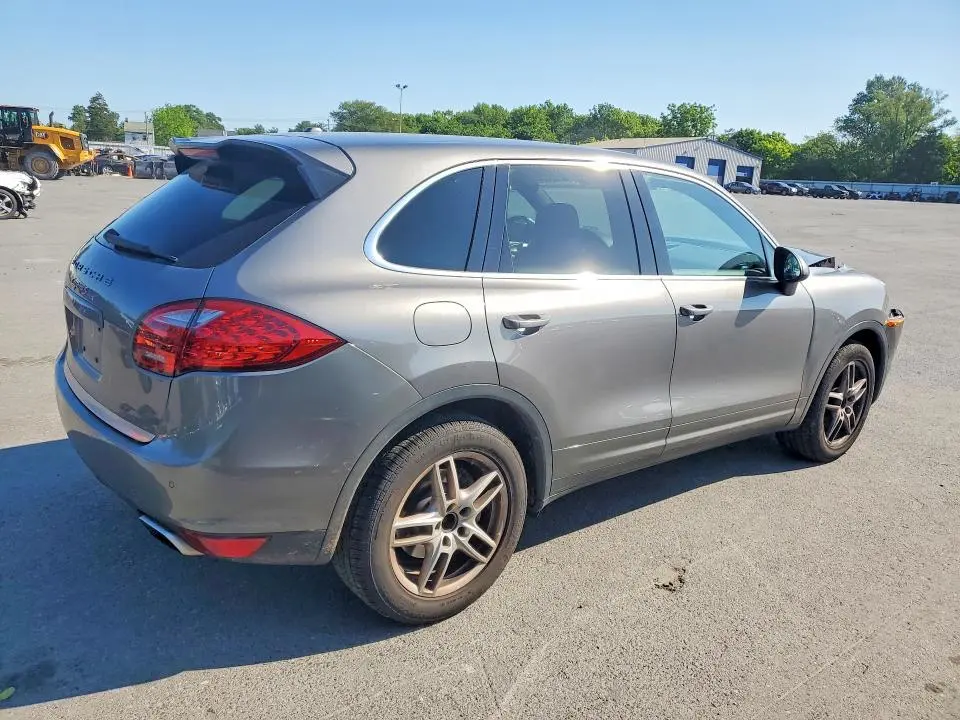 2011 PORSCHE CAYENNE S  