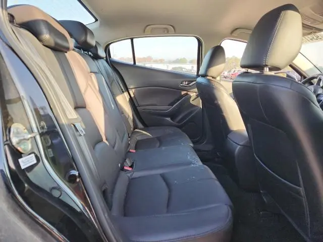 2018 MAZDA 3 TOURING  