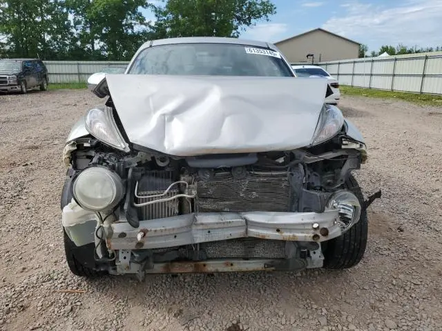 2011 NISSAN JUKE S  