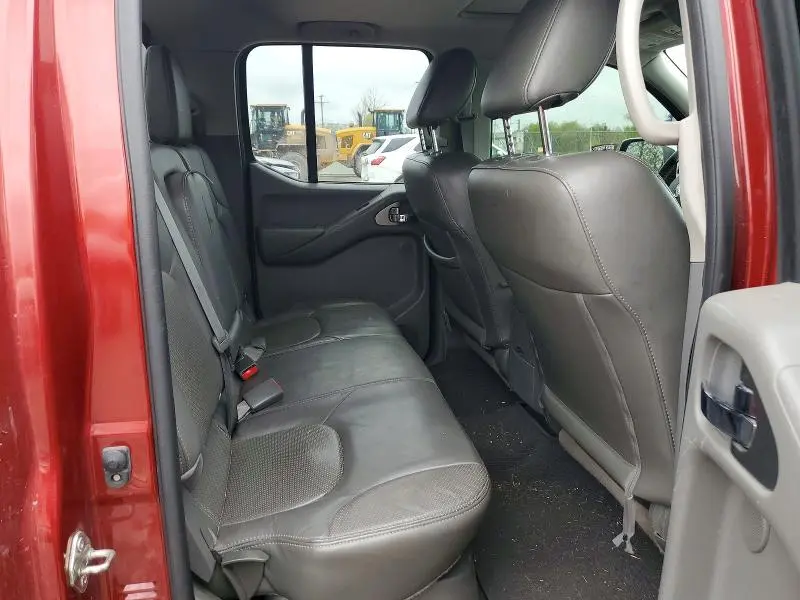 2019 NISSAN FRONTIER SL  