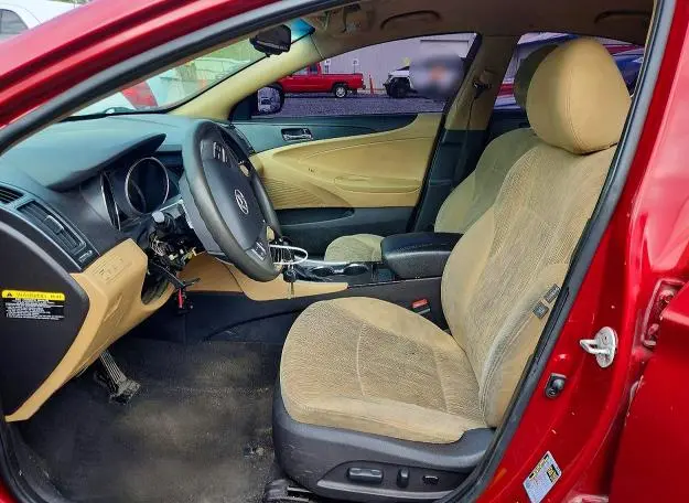 2012 HYUNDAI SONATA GLS  