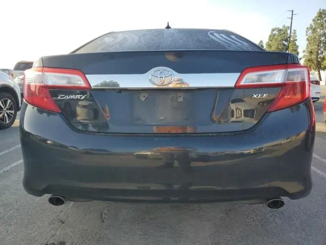 2012 TOYOTA CAMRY SE  