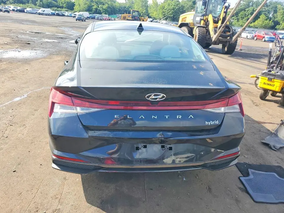 2023 HYUNDAI ELANTRA LIMITED  