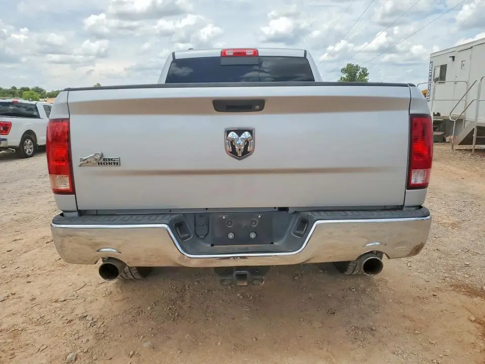 2015 RAM 1500 SLT  