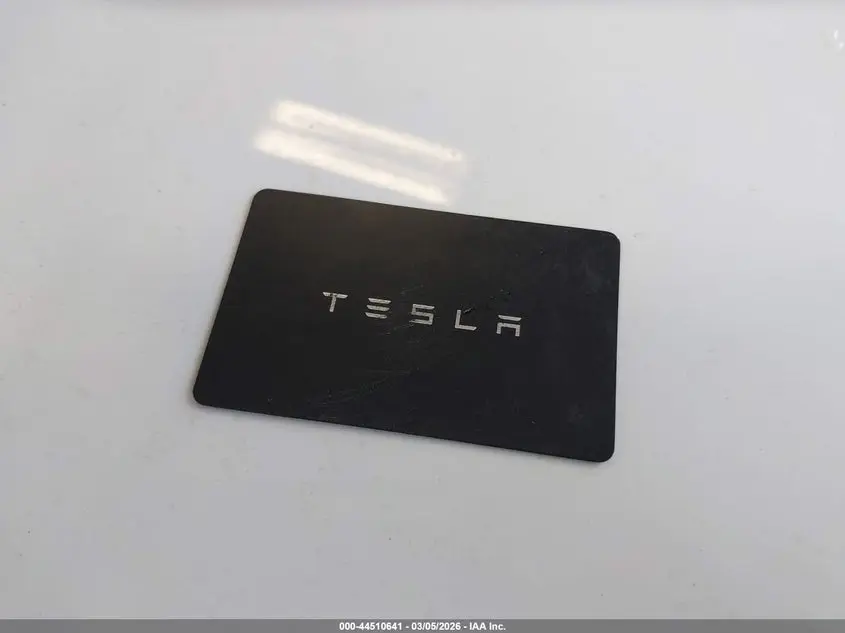 2024 TESLA MODEL Y LONG RANGE SINGLE MOTOR REAR-WHEEL DRIVE/RWD