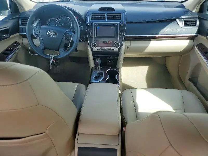 2012 TOYOTA CAMRY XLE  