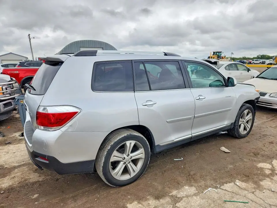 2011 TOYOTA HIGHLANDER LIMITED  