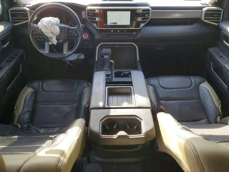 2022 TOYOTA TUNDRA SR5  