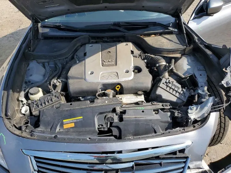 2015 INFINITI Q40 BASE  