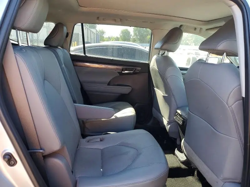2021 TOYOTA HIGHLANDER HYBRID PLATINUM  