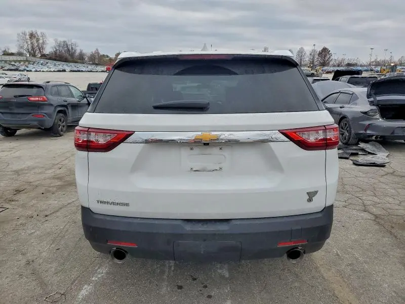 2021 CHEVROLET TRAVERSE LS  