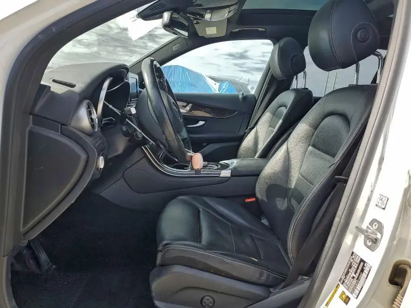 2017 MERCEDES-BENZ GLC 300  