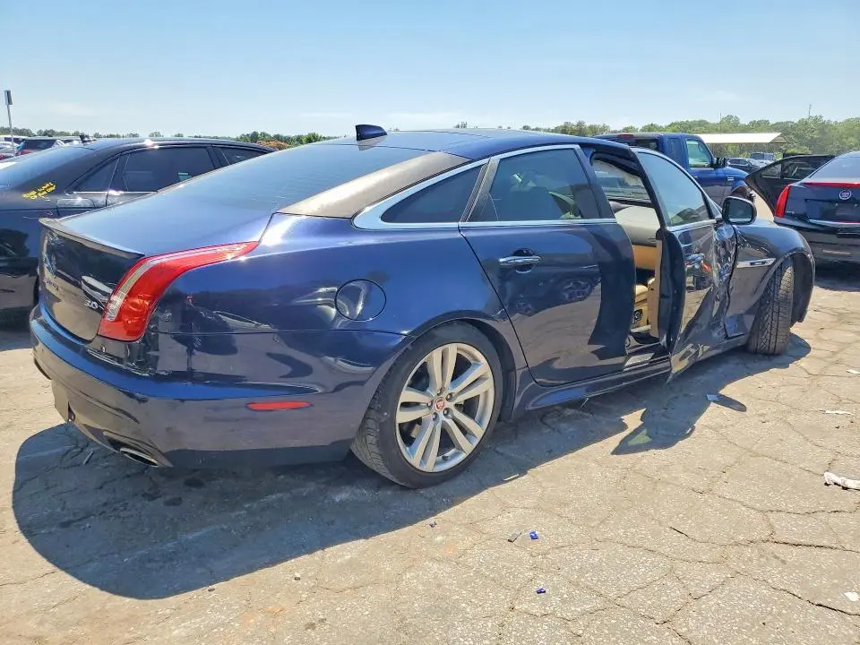 2017 JAGUAR XJ   