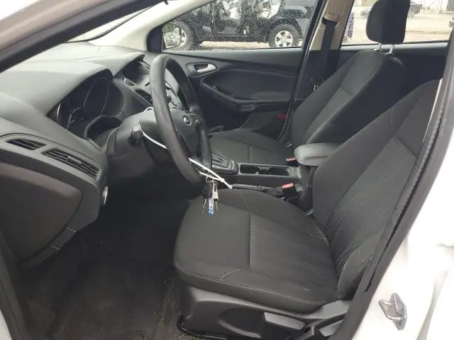 2017 FORD FOCUS SE  